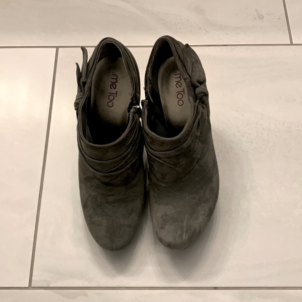 Like new! Gray Booties.